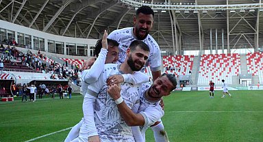 TFF 2. Lig: Karaman FK: 4 - Uşakspor: 0