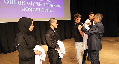 Tıp Fakültesi öğrencileri beyaz önlüklerini giydi