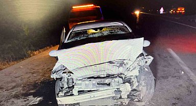 Tıra arkadan çarpan otomobilin sürücüsü yaşamını yitirdi