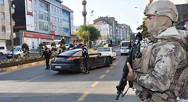 Torbacılara ağır darbe: 82 gözaltı