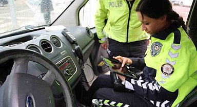 Trafik denetiminde kurallara uymayan sürücülere 271 bin 137 TL para cezası kesildi