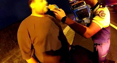 Trafik jandarmasından şoföre 'Tik Tok' cezası