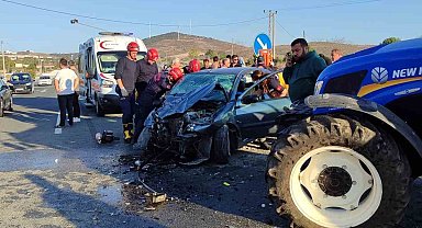 Traktör ile otomobil kaza yaptı: 2 yaralı