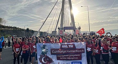 Trakya'dan 65 kadın çalışan, Cumhuriyet'in 100. yılına özel koşuya katıldı