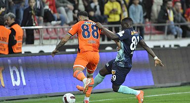 Trendyol Süper Lig: Kayserispor: 0 - RAMS Başakşehir: 0