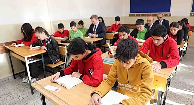 Tüm Erzincan, 24 dakika kitap okuyor