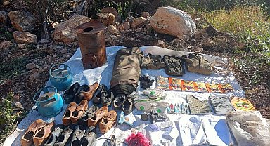 Tunceli'de teröristlerin inlerine girildi, 2 sığınak imha edildi