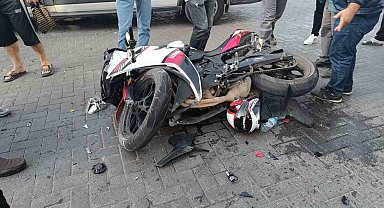 Turgutlu'da motosiklet ile minibüs çarpıştı: 1 yaralı