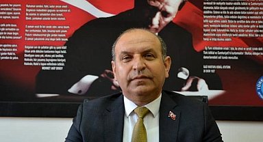 Türk Eğitim-Sen Başkanı, gösteri skandalında disleksili küçük çocuğu suçladı, öğretmene sahip çıktı