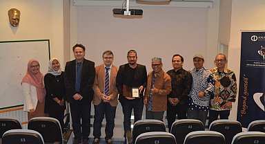 UII FBE heyeti Anadolu Üniversitesi'ni ziyaret etti