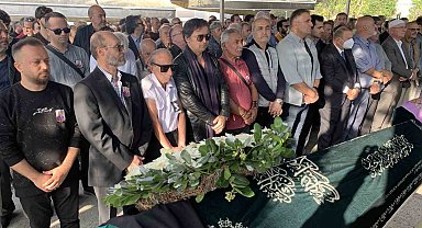Ünlü dublaj sanatçısı Jeyan Mahfi Ayral Tözüm son yolculuğuna uğurlandı
