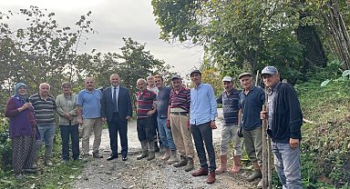 Ünye'de beton yol çalışmaları sürüyor