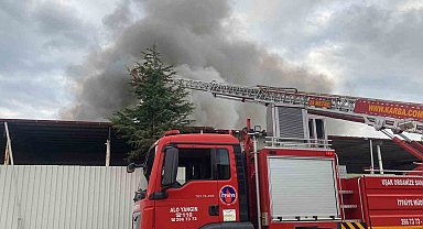 Uşak'ta tekstil fabrikasında yangın
