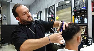 Uşaklı kuaför, saç kesim, renklendirme ve perma yarışmasında birinci oldu