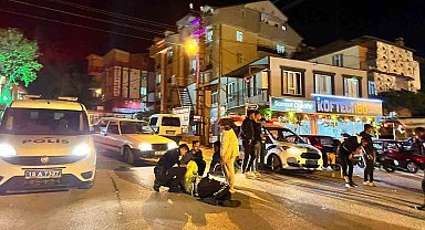 Uygulama noktasından kaçmaya çalışan sürücü dehşet saçtı: 2'si polis 4 yaralı