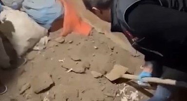 Uyuşturucuyu yakalatmamak için toprağa gömmüşler