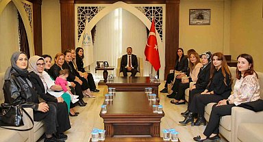 Vali Çelik, girişimci iş kadınlarıyla bir araya geldi