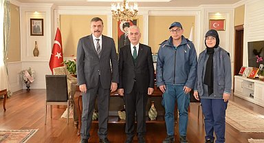 Vali Çiftçi'den PTT'ye kutlama