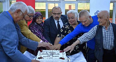 Vali Ustaoğlu, huzurevinde yaşlı bireylerle bir araya geldi