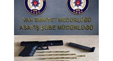 Van'da değişik suçlardan 9 kişi tutuklandı