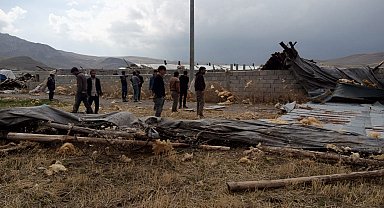 Van'da hortum: Çiftliği yerle bir etti