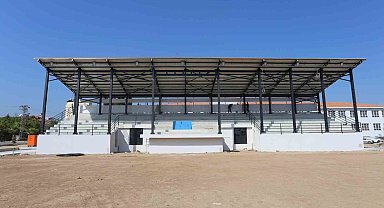 Varsak'a, pehlivanlar diyarı Antalya'ya yakışır er meydanı