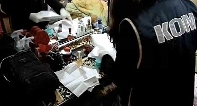 Yabancı uyruklu şahıslara usulsüz ve sahte belgelerle geçici ikamet çıkaran şüphelilere eş zamanlı operasyon