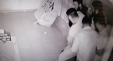 Yağlı güreş öncesi korku evinde stres atan pehlivanların o anları güldürdü