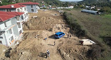 Yalova'da villa inşaatı kazısında bulunan küp mezarda kazı çalışmaları başladı