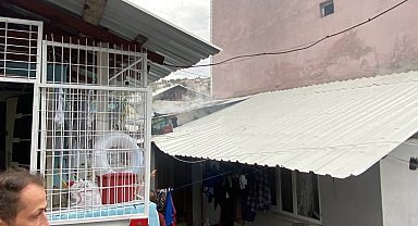 Yangını gören mahalleli sokağa döküldü