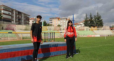 Yaş grubunun üzerinde girdiği yarışmada ikinci oldu, hedefi olimpiyatlar