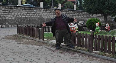 Yedi Cüceler Parkı'nın bakımsızlığı eski tiyatrocunun tepkisini çekti