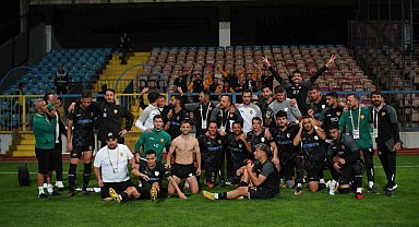 Yeni lider Aliağa FK