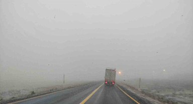 Yoğun sis ulaşımı olumsuz etkiliyor