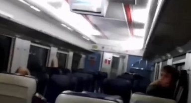 Yolcu treninin elektrik aksamında yangın çıktı