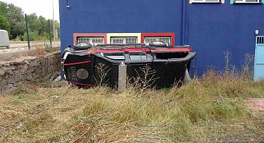 Yozgat'ta UMKE aracı okul bahçesine devrildi