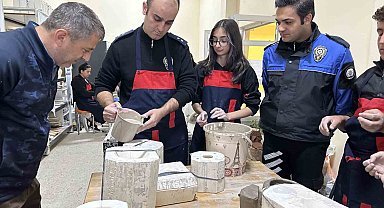 Yüksekova polisi 3 dalda 40 öğrenciye kurs verdi
