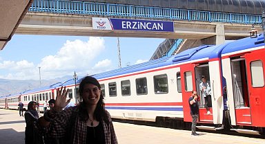 Yurt içinde ikamet eden 13 milyon 639 bin kişi seyahate çıktı