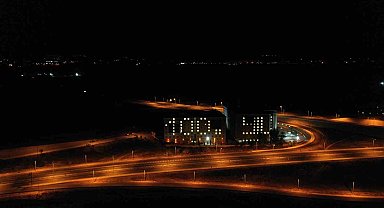 Yurt ışıkları Cumhuriyet'in 100. Yılı için yandı