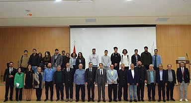 ZBEÜ'de Yapay Zekanın Geleceği Konuşuldu