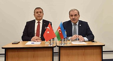 Zeynalov: "Karabağ'ın yeniden yapılanmasında Avrupalı şirketleri değil Türk şirketlerini görmek istiyoruz"