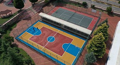 188 okula basket ve voleybol sahası