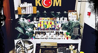 Afyonkarahisar' da kaçak makaron ve elektronik sigara operasyonu