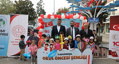 Akyazı'da minik öğrencilere özel şenlik