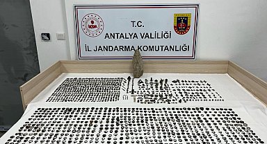 Antalya'da jandarmadan tarihi eser operasyonu