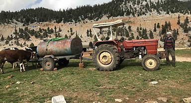 Antalya'da Yörüklerin yayla dönüşü başladı