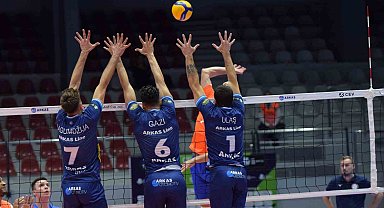 Arkas Spor, CEV Kupası'nda son 32 turuna yükseldi