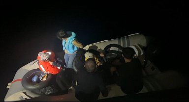 Ayvacık ve Ezine açıklarında 44 kaçak göçmen yakalandı