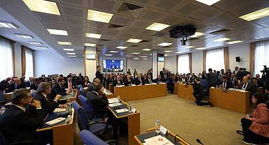 Bakan Işıkhan: "Asgari ücret komisyonunda herkesin mutabık kaldığı bir tutarda uzlaşılacağını ümit ediyoruz"