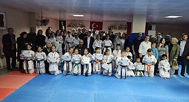 Bandırmalı karateciler kemer ve sertifikalarını törenle aldı